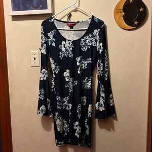 Hot kiss 💋 Floral print ,long sleeved